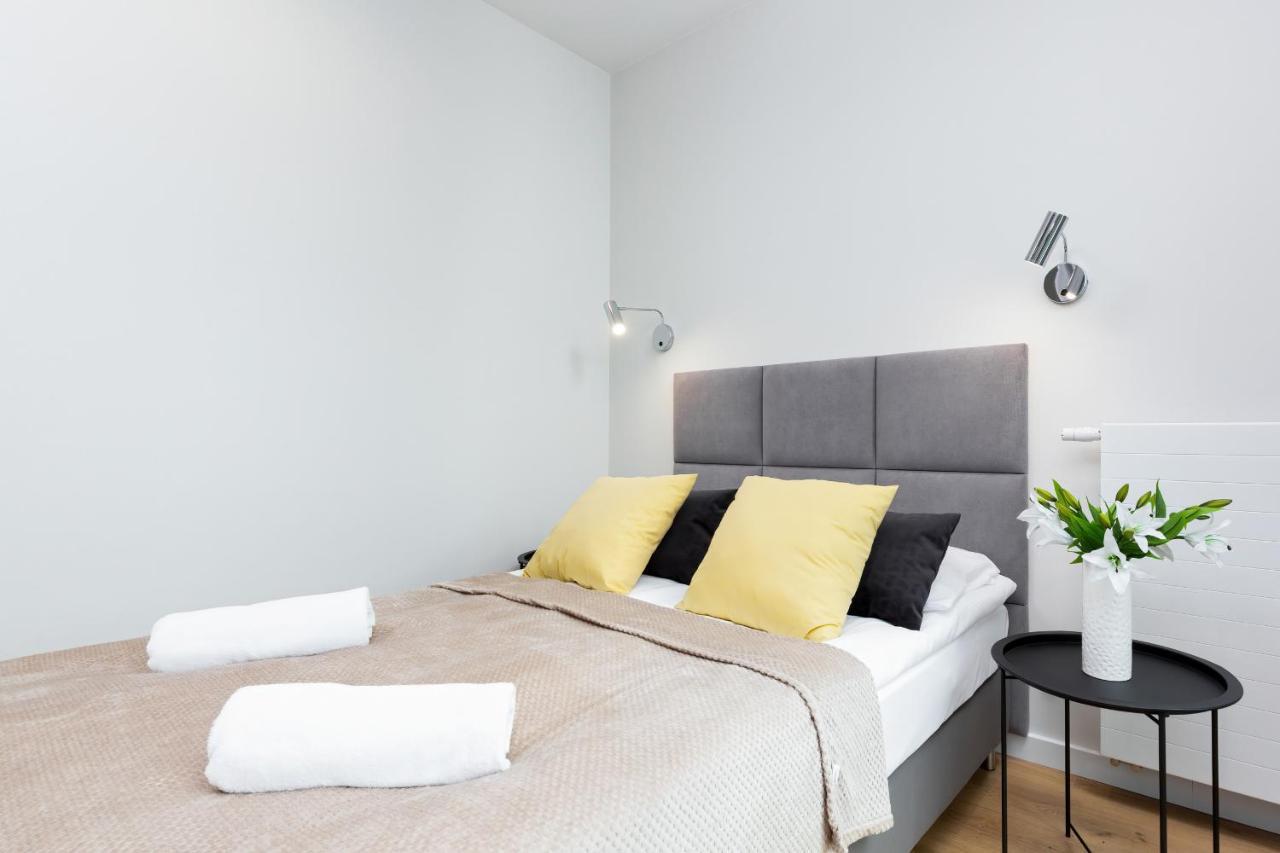 Apartments Browary Warszawskie By Noclegi Renters وارسو المظهر الخارجي الصورة